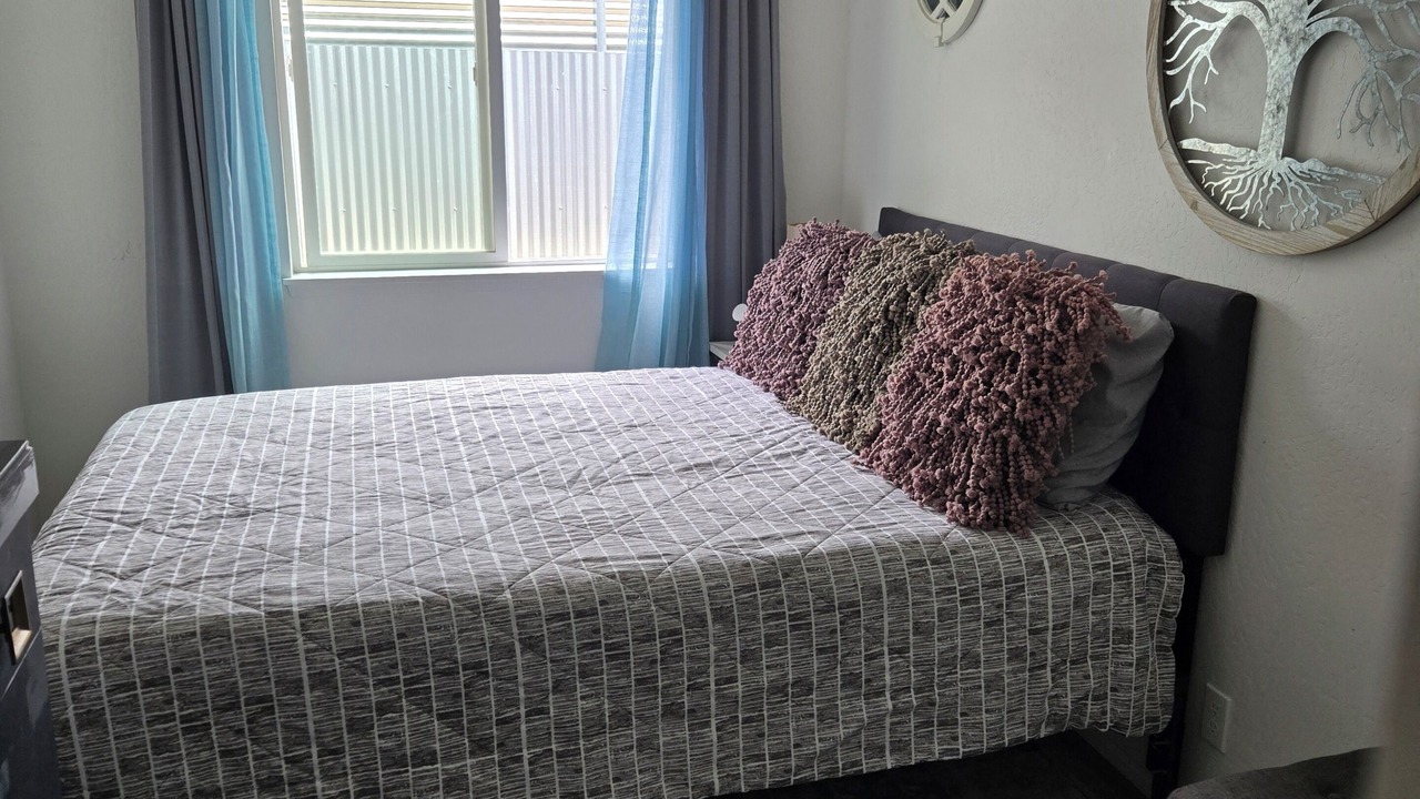 Photo of Bedroom in Grants Pass