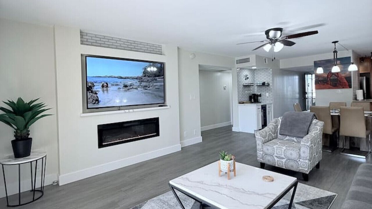 Photo of Livingroom in South Scottsdale