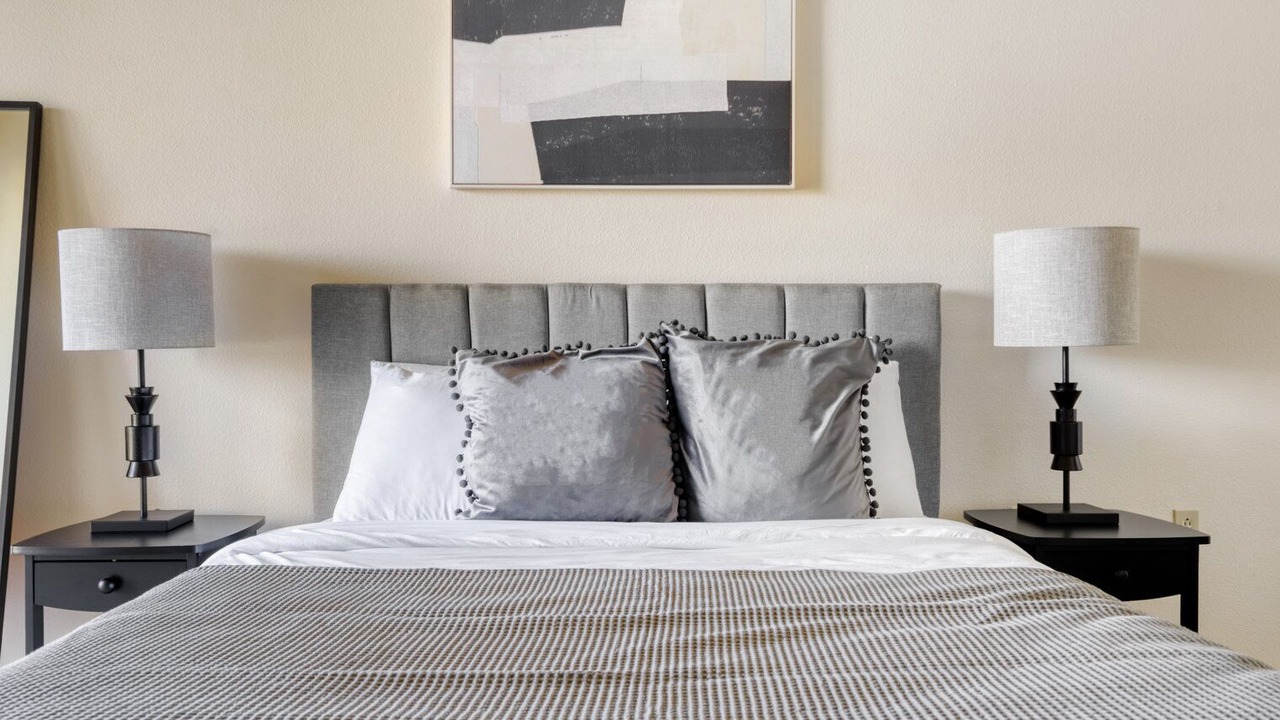 Photo of Bedroom in Central District
