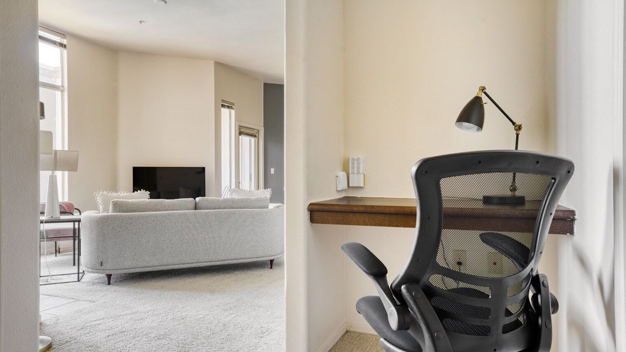 Photo of Livingroom in Central District