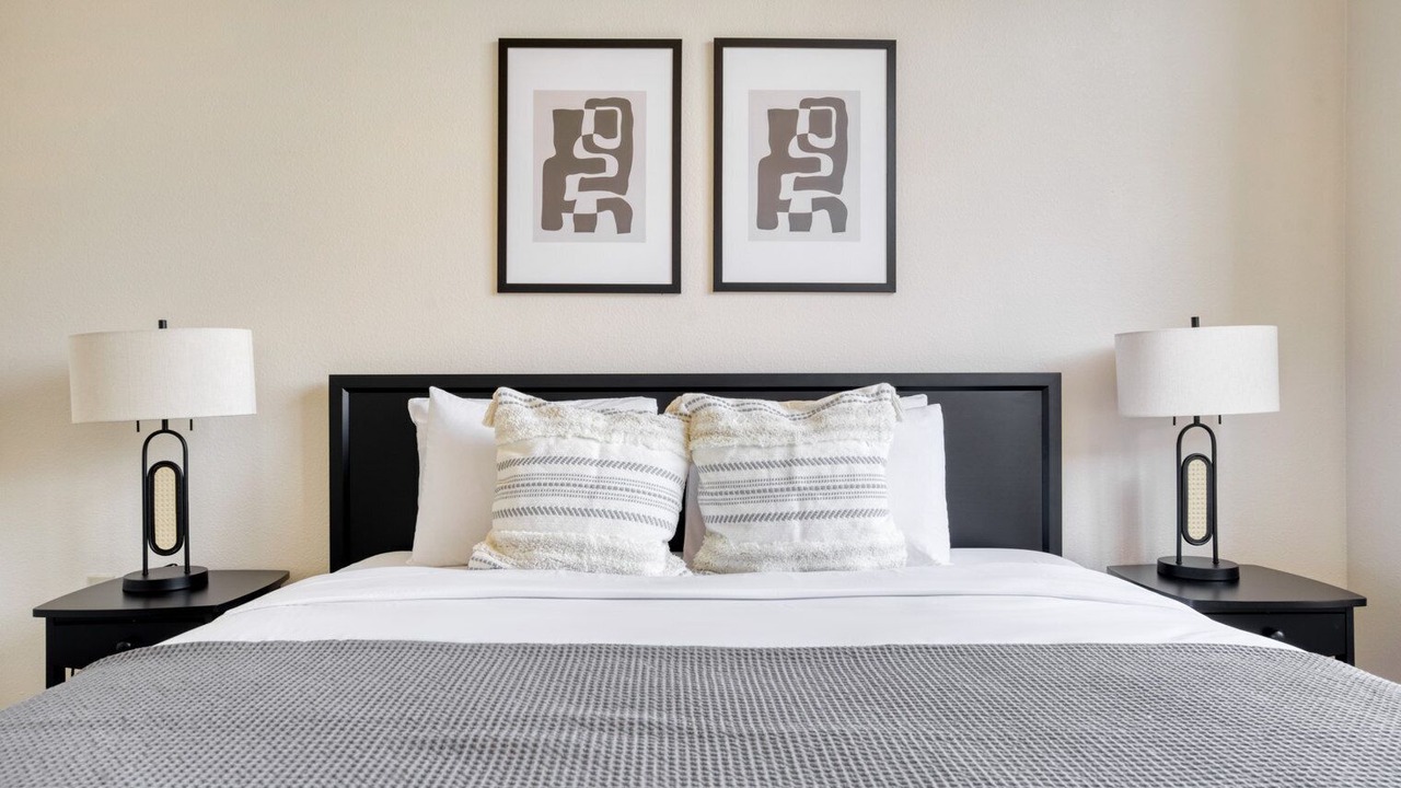 Photo of Bedroom in Central District
