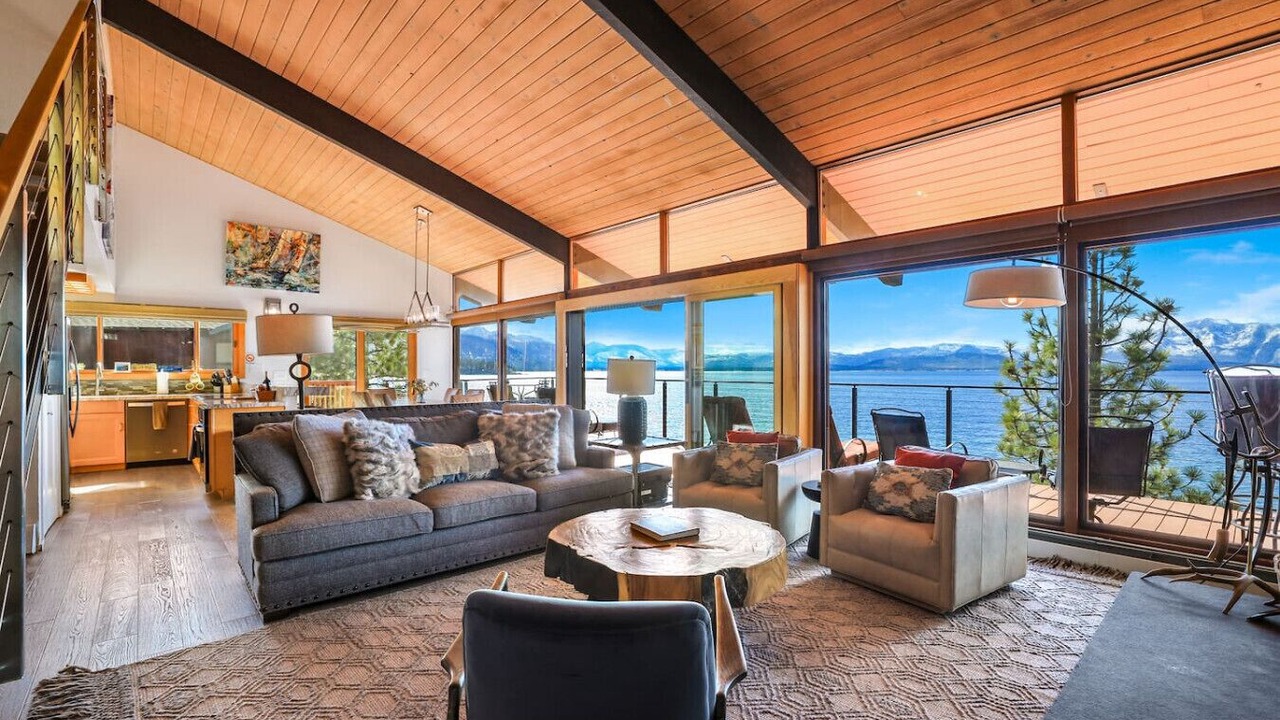 Photo of Livingroom in Zephyr Cove