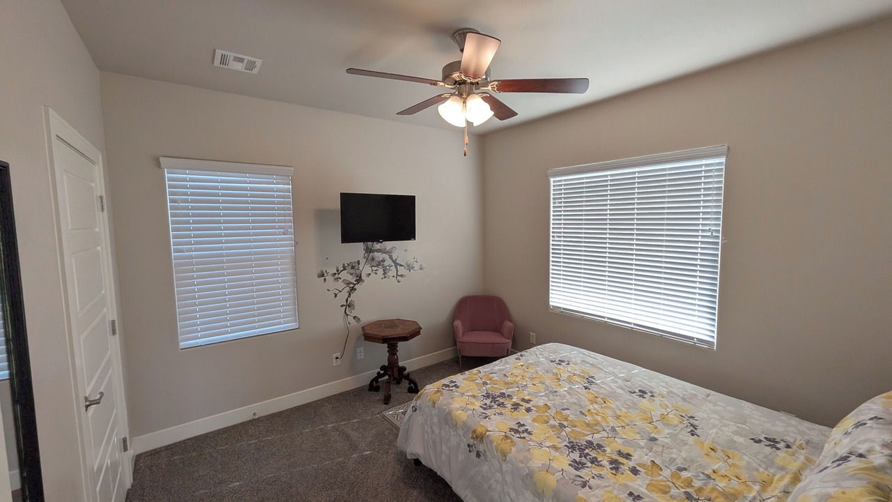 Photo of Bedroom in Hildale