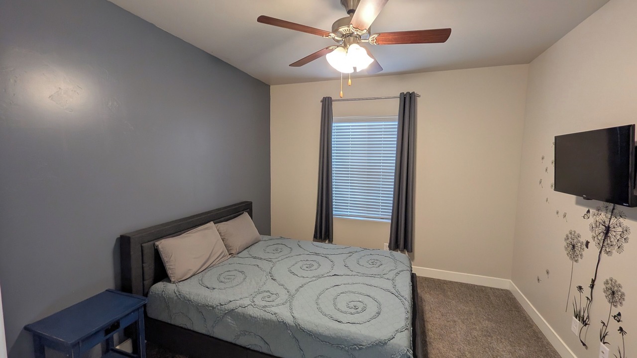 Photo of Bedroom in Hildale