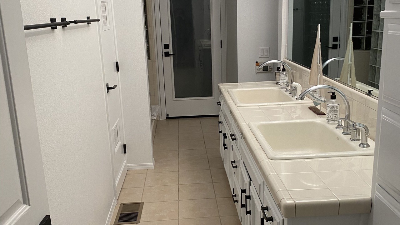 Photo of Bathroom in Cayucos