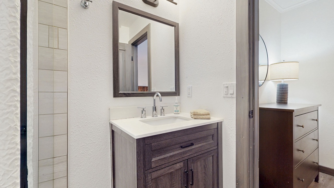 Photo of Bathroom in Lakeside Park