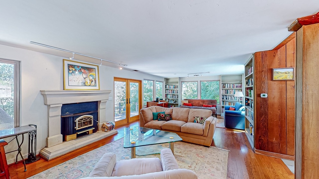 Photo of Livingroom in Templeton