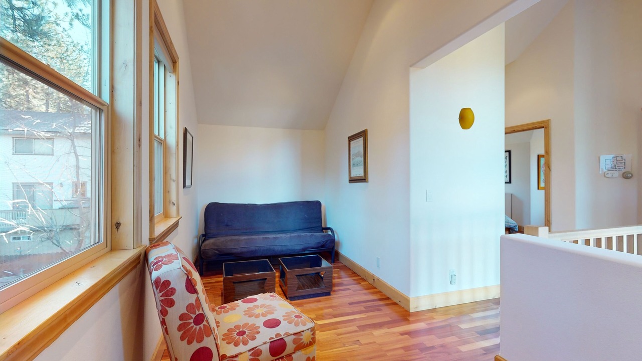 Photo of Livingroom in South Lake Tahoe