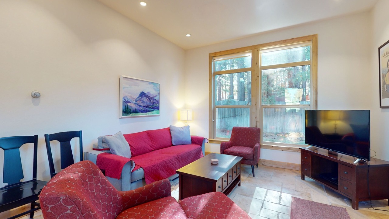 Photo of Livingroom in South Lake Tahoe