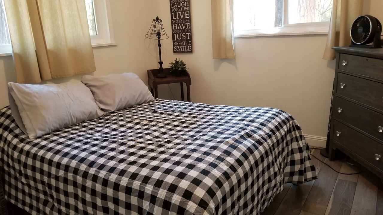 Photo of Bedroom in Cold Springs