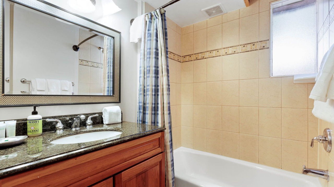 Photo of Bathroom in Alpine Meadows