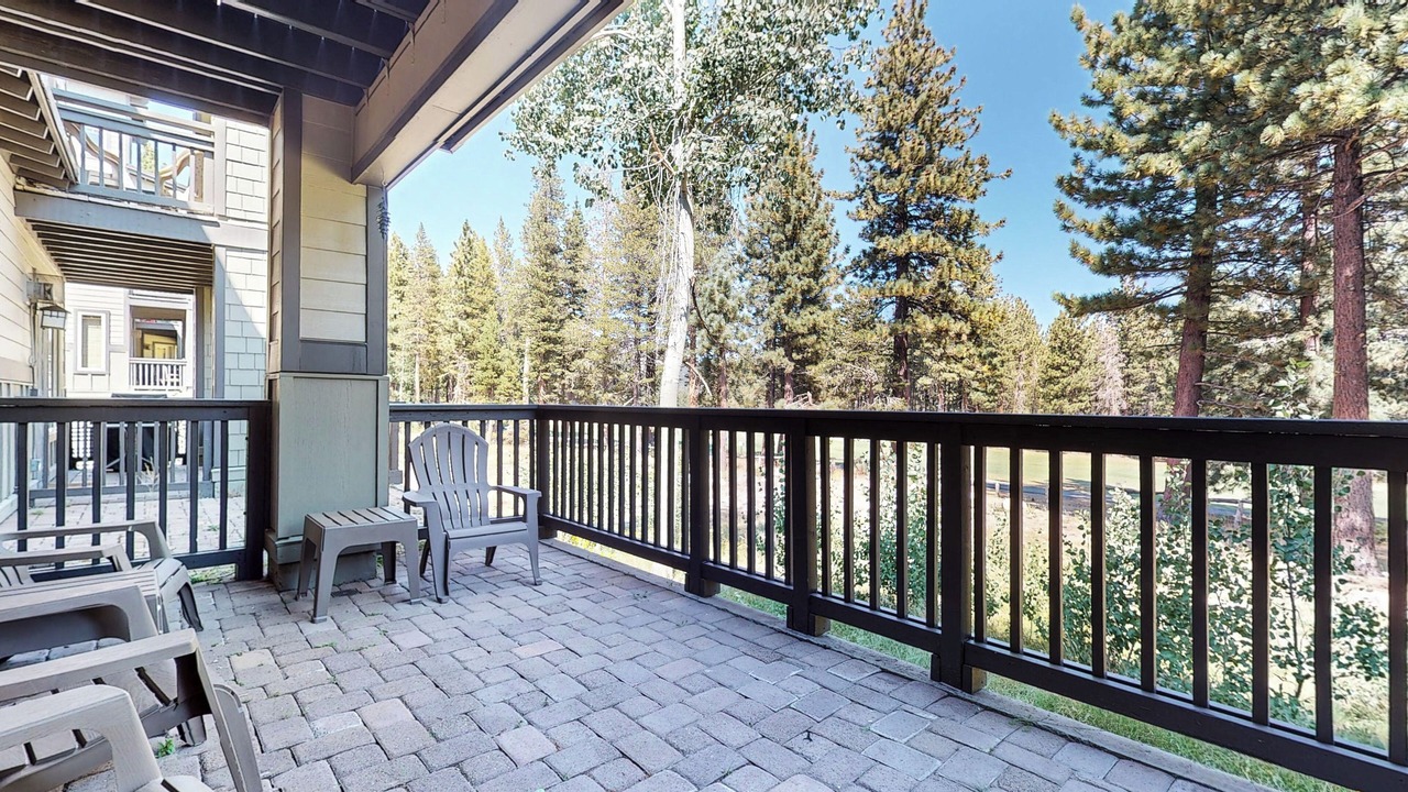 Photo of Patio Balcony in Mammoth Lakes