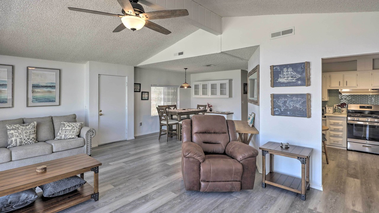 Photo of Livingroom in Holiday Shores