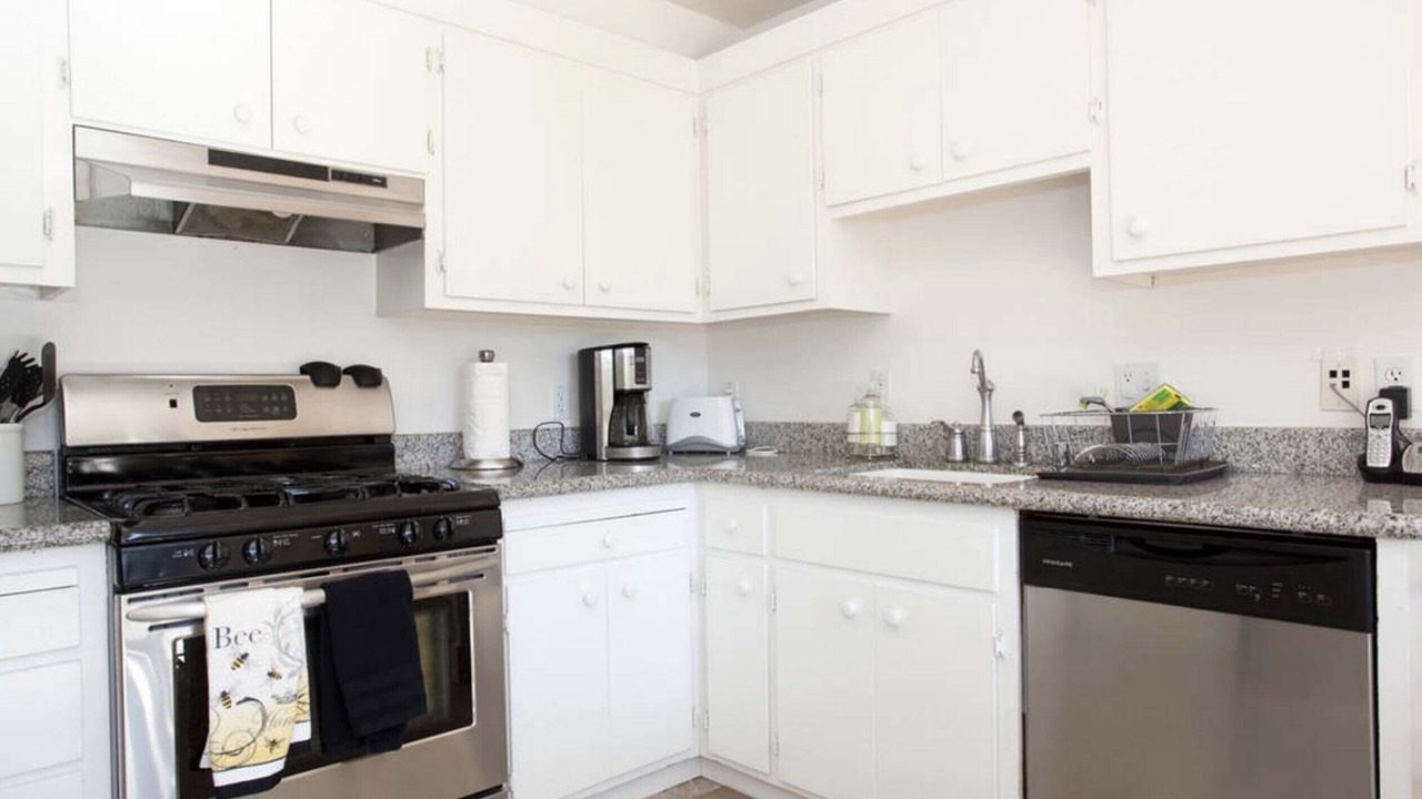 Photo of Kitchen in Panoramic Hill