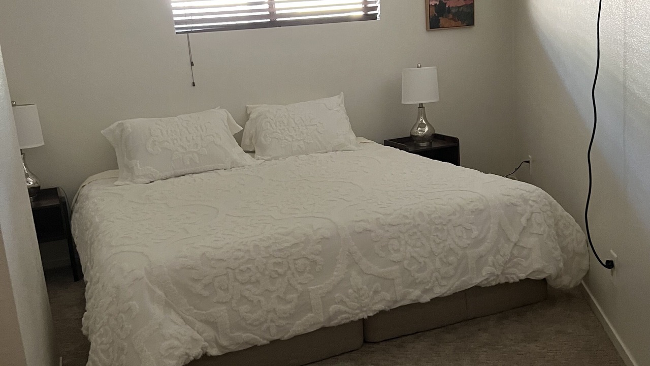 Photo of Bedroom in Oak Shores