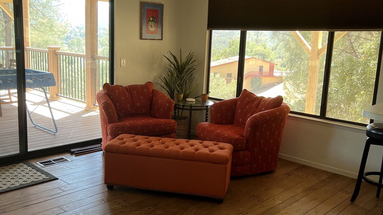 Photo of Livingroom in Oak Shores