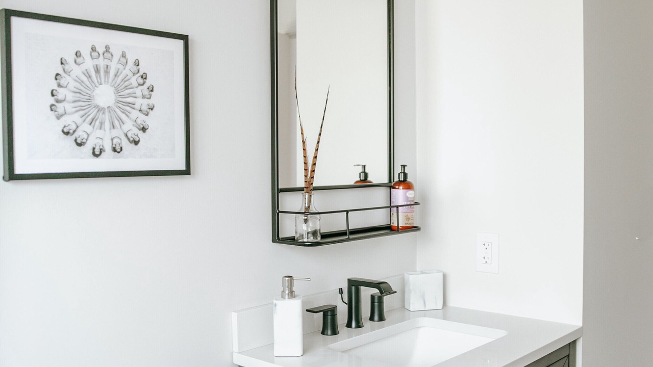 Photo of Bathroom in Lakehead-Lakeshore