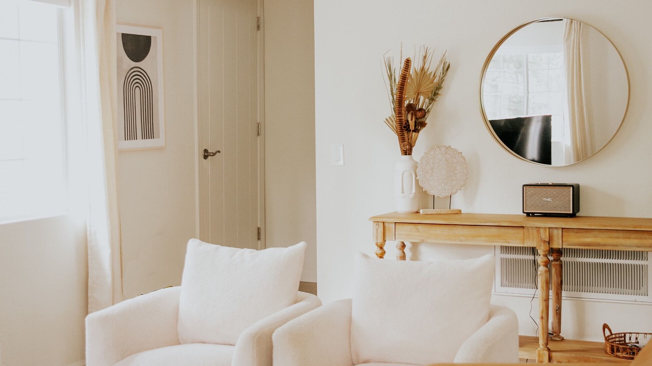 Photo of Livingroom in Lakehead-Lakeshore