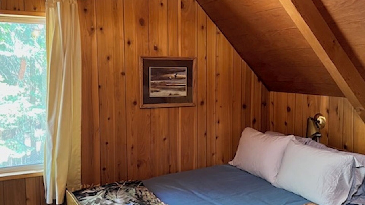 Photo of Bedroom in Lake Almanor Country Club