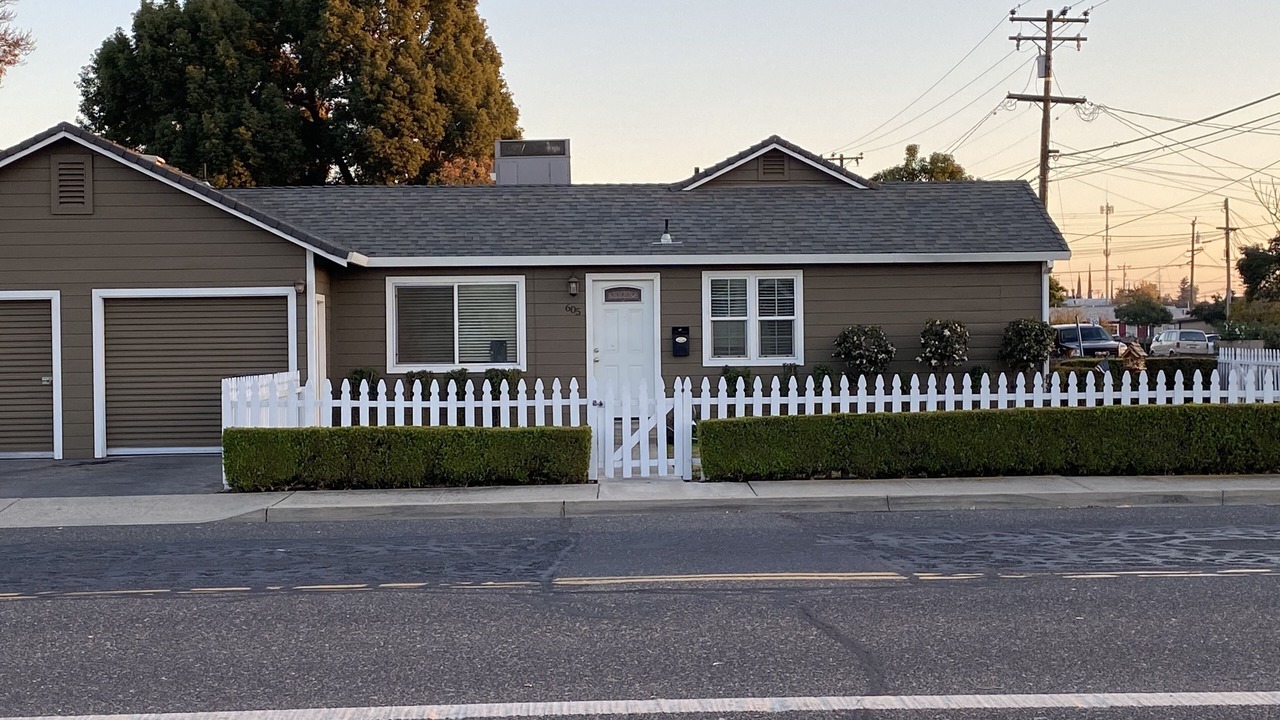 Photo of Outdoor in Oakdale