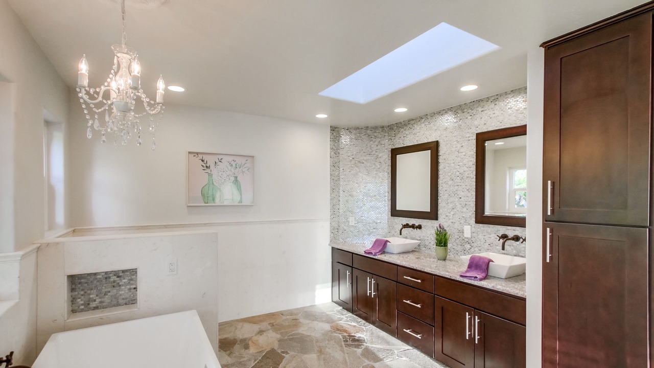 Photo of Bathroom in Valley Center