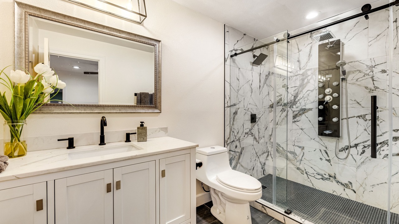 Photo of Bathroom in Freestone