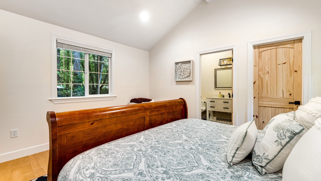Photo of Bedroom in Freestone