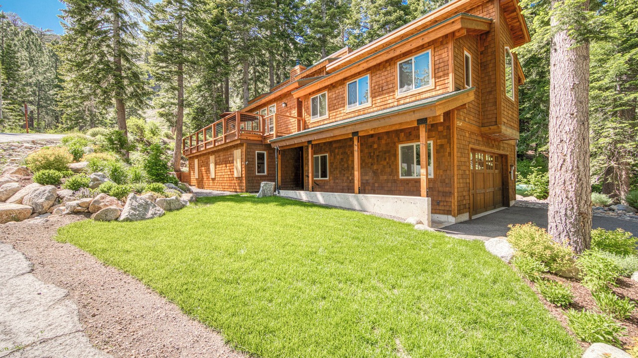 Photo of Outdoor in Alpine Meadows
