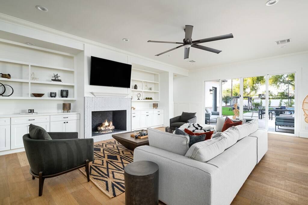 Photo of Livingroom in Camelback East