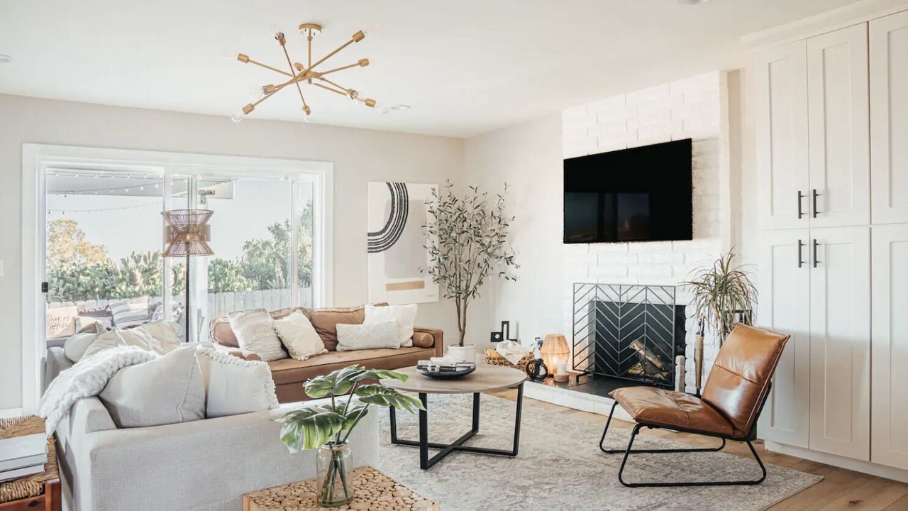 Photo of Livingroom in Bay Terraces