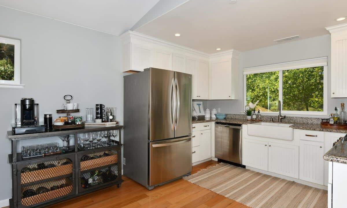 Photo of Kitchen in Lower Lake