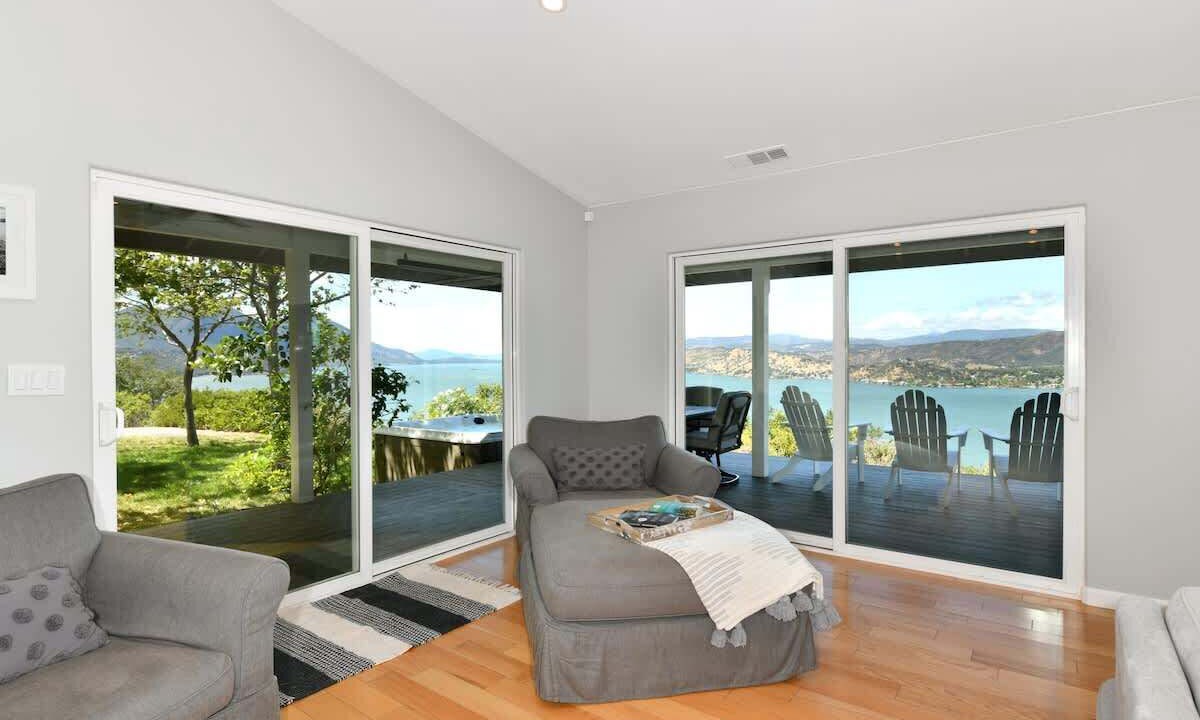 Photo of Livingroom in Lower Lake