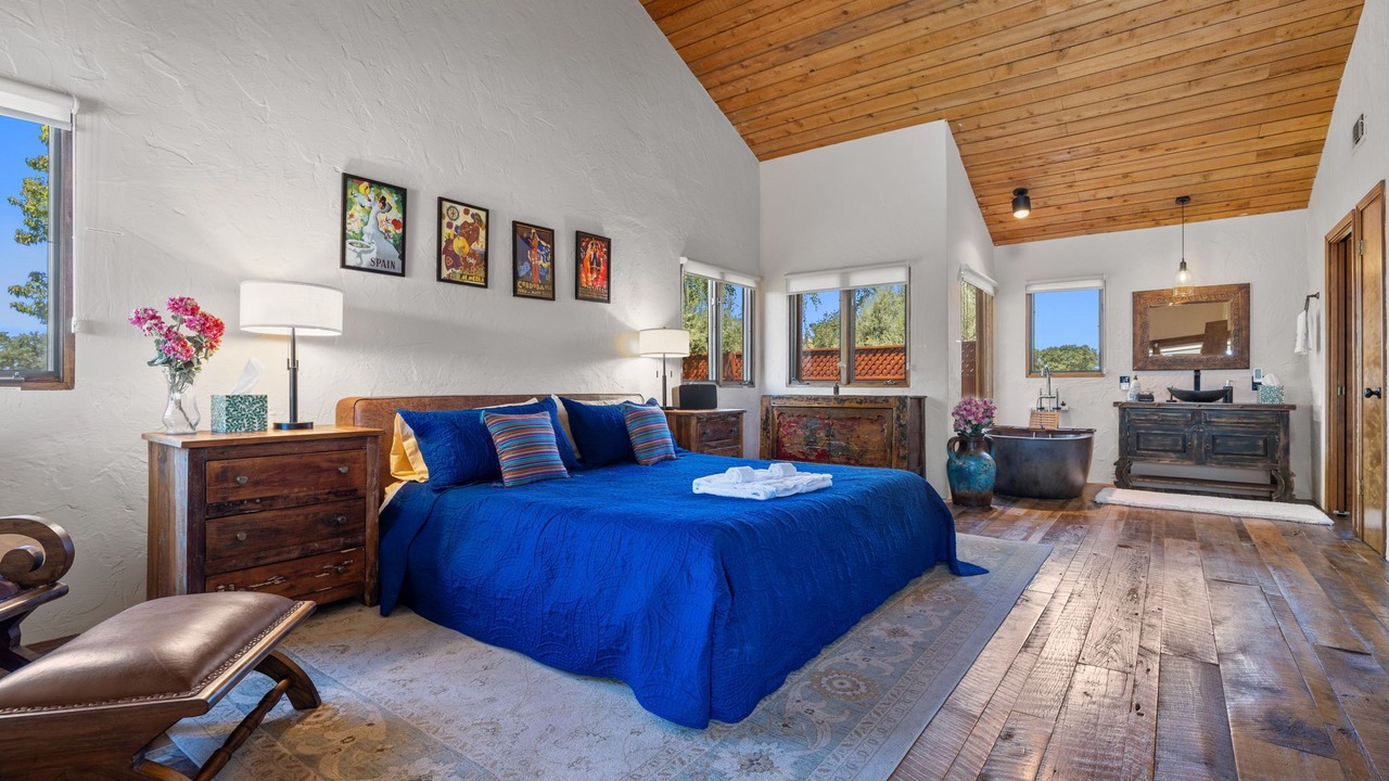Photo of Bedroom in Atascadero