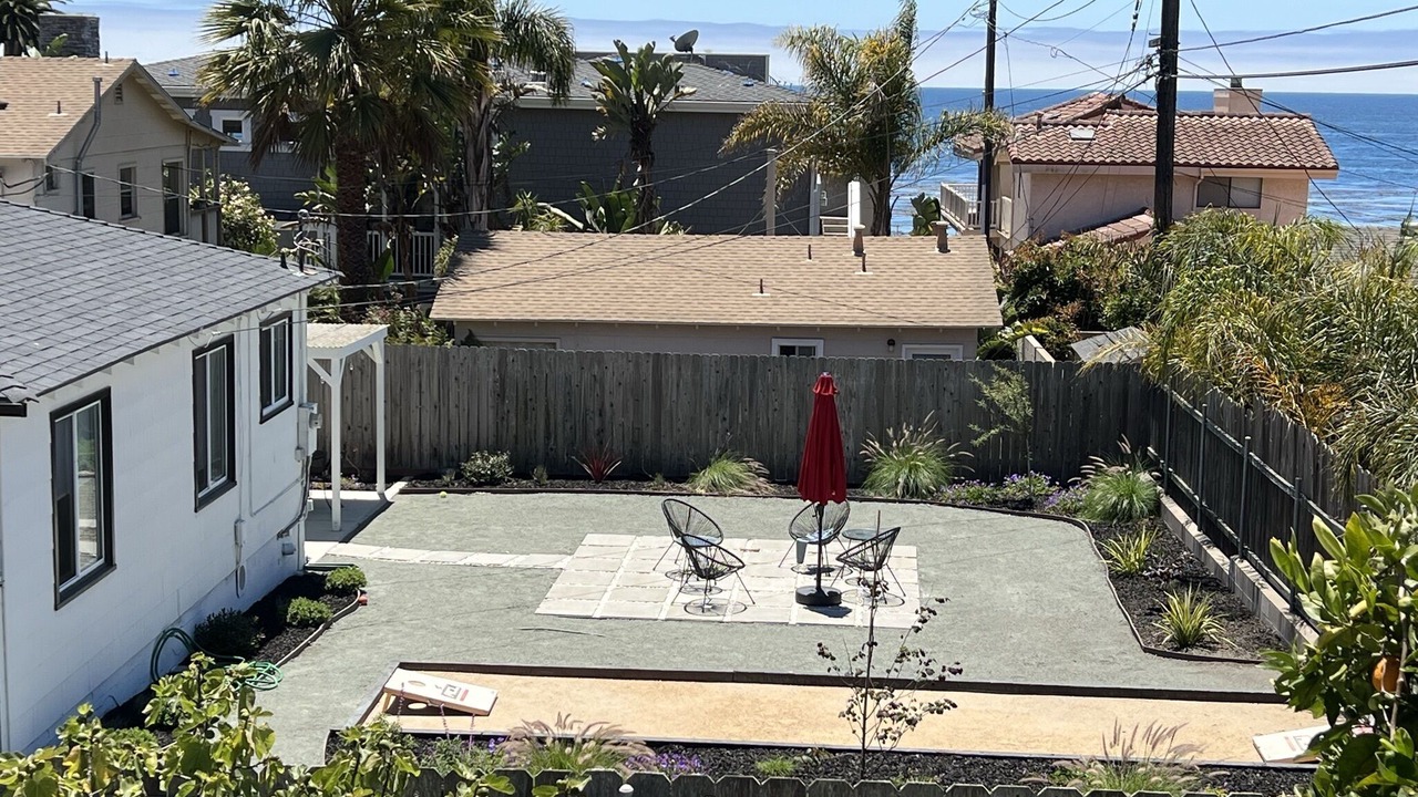 Photo of Patio Balcony in Shell Beach