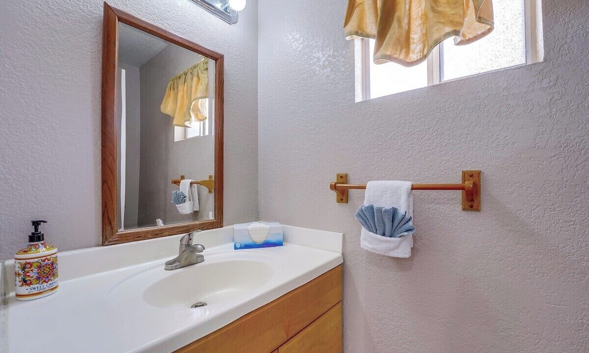 Photo of Bathroom in Bay Park