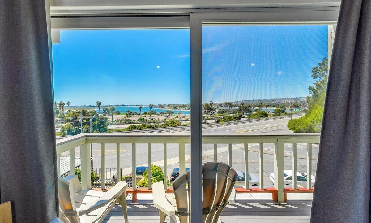 Photo of Patio Balcony in Bay Park