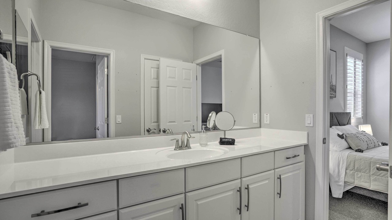 Photo of Bathroom in Surprise Farms