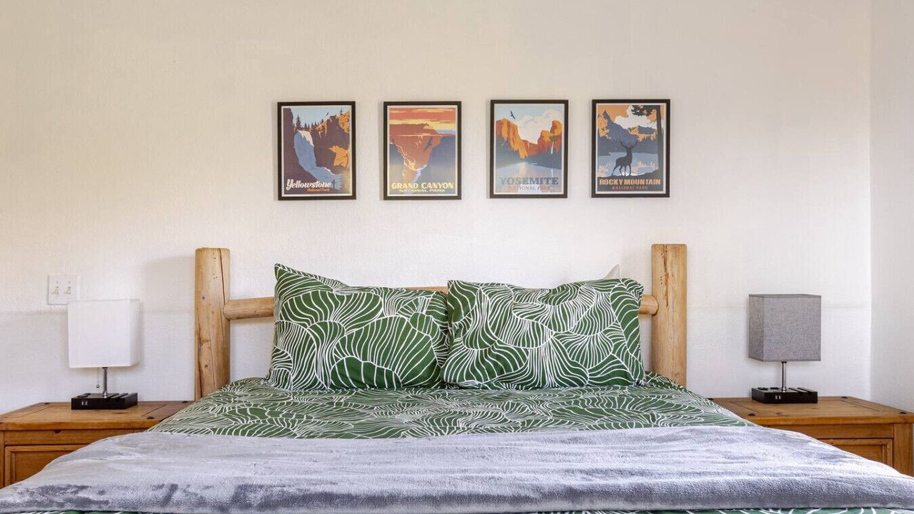 Photo of Bedroom in Ahwahnee