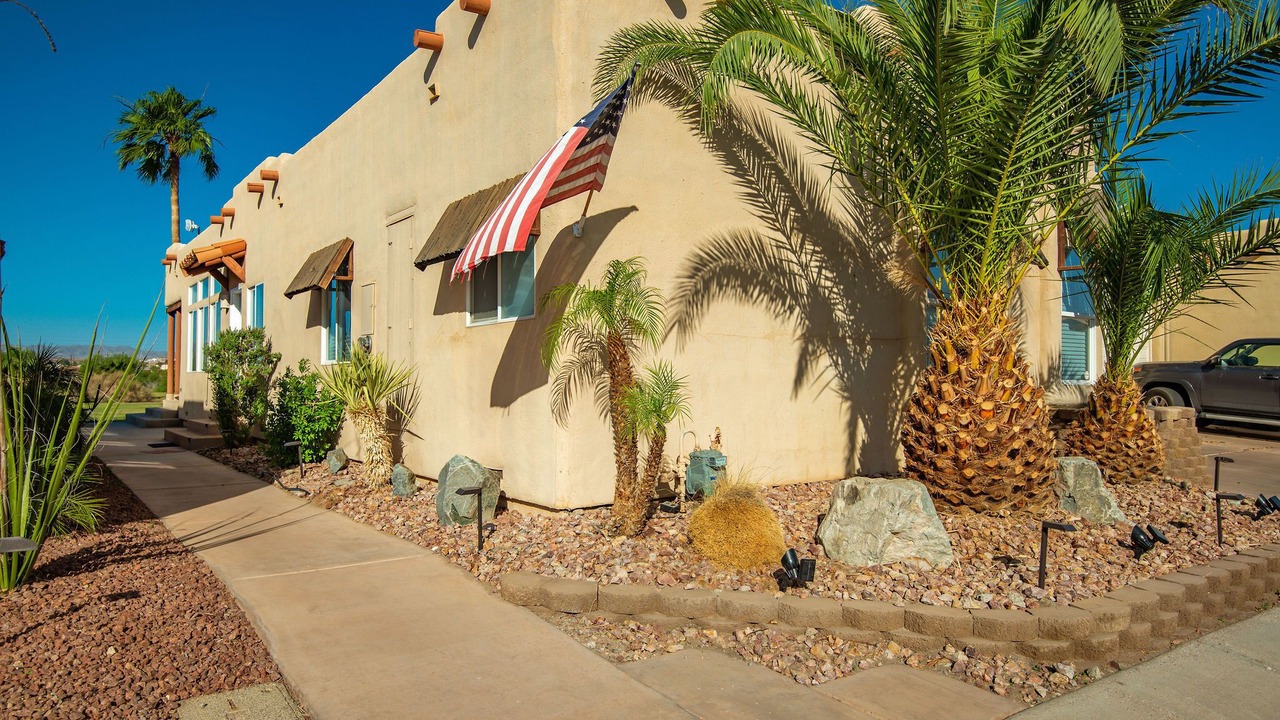 Photo of Outdoor in Needles