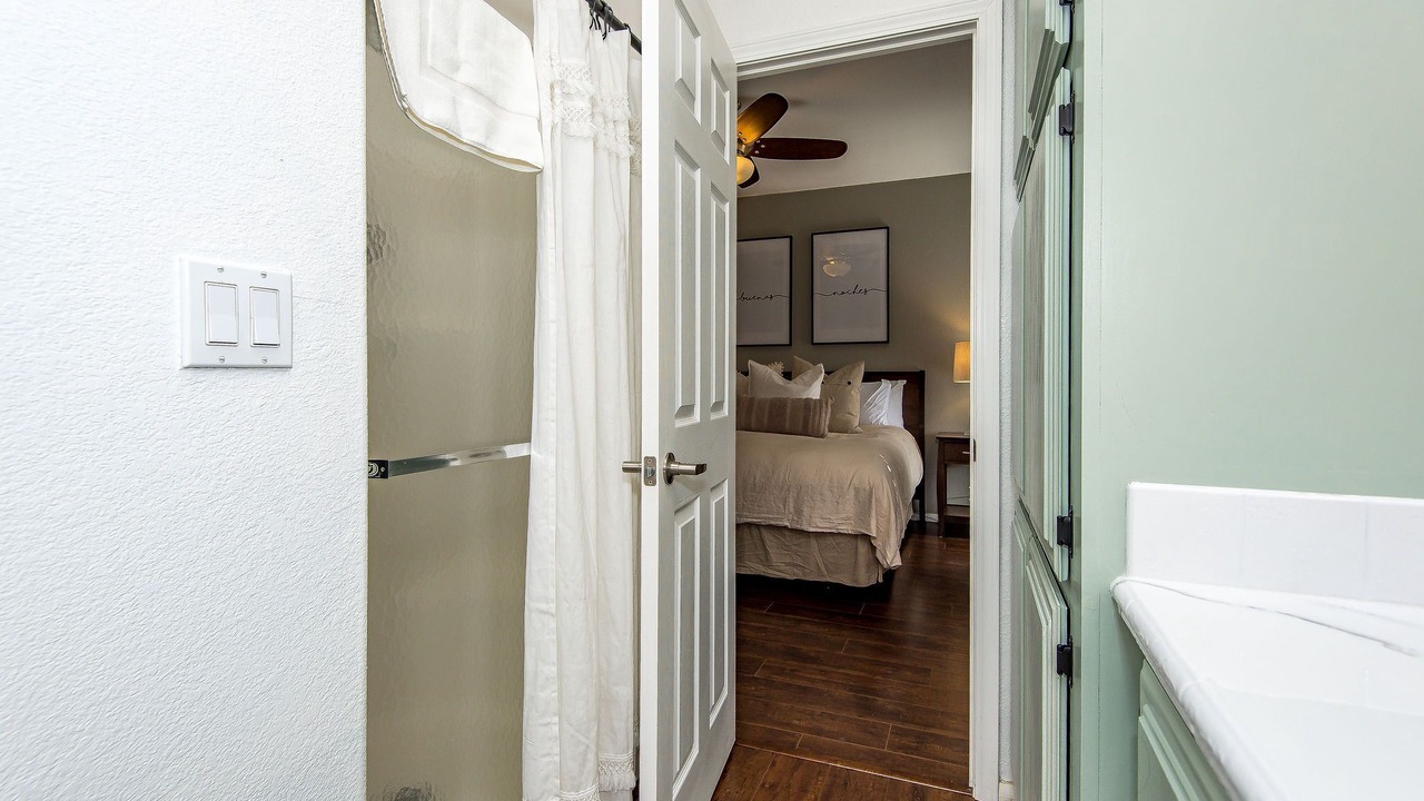 Photo of Bedroom in Needles