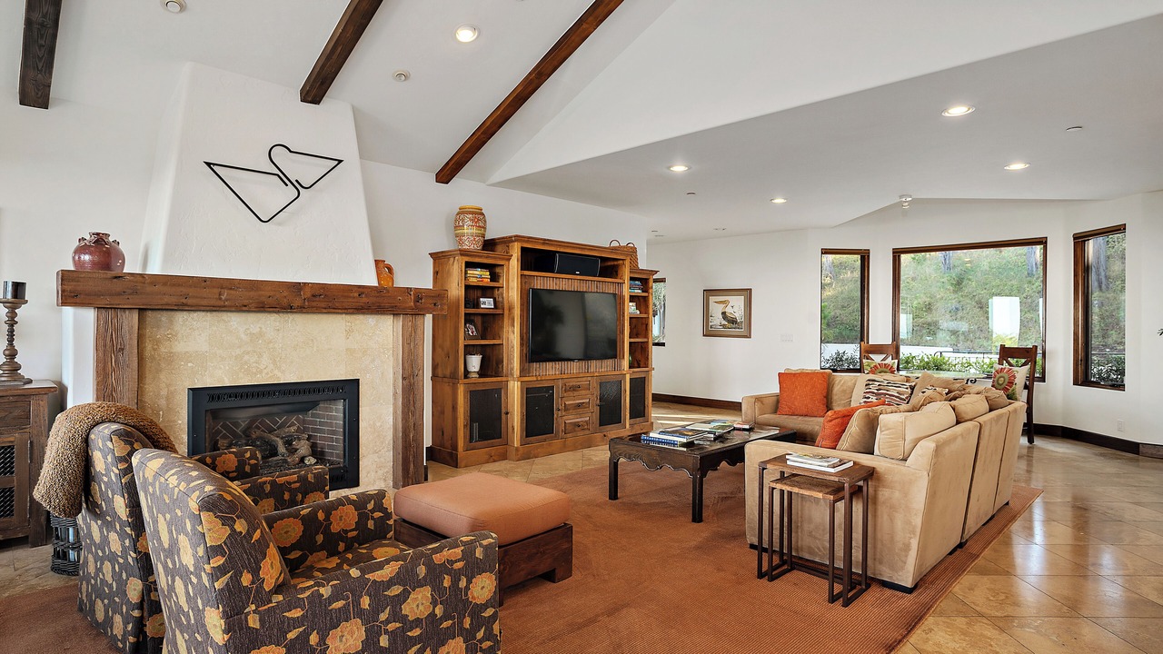 Photo of Livingroom in Happy Hill
