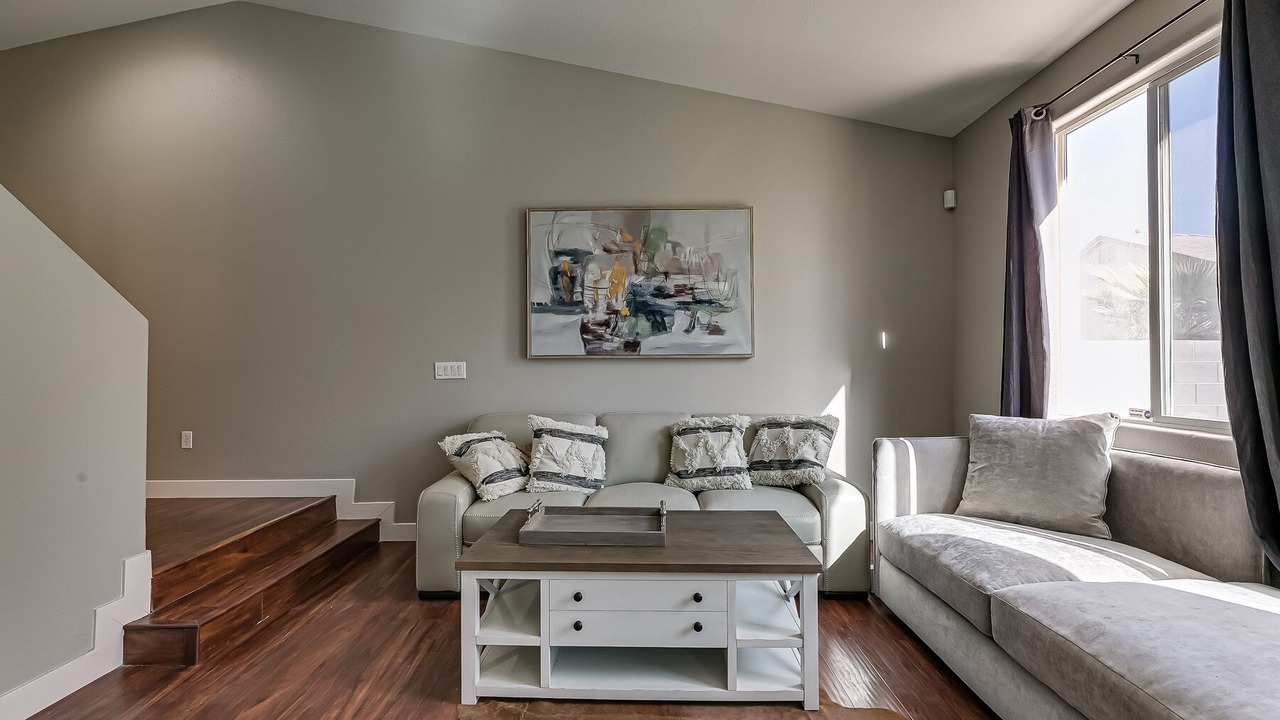 Photo of Livingroom in Rhodes Ranch
