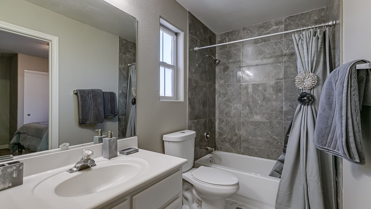 Photo of Bathroom in Rhodes Ranch