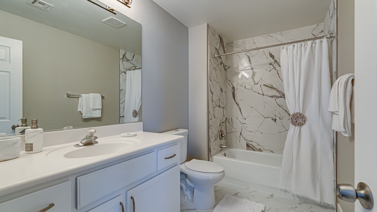 Photo of Bathroom in Rhodes Ranch