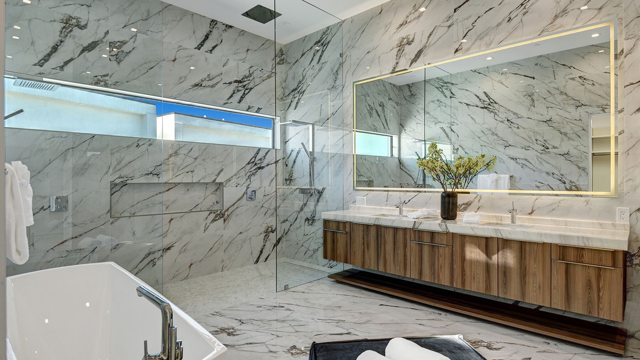 Photo of Bathroom in Magnesia Falls Cove