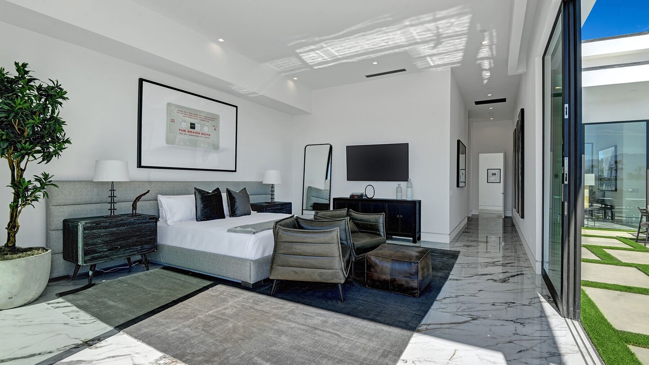Photo of Bedroom in Magnesia Falls Cove