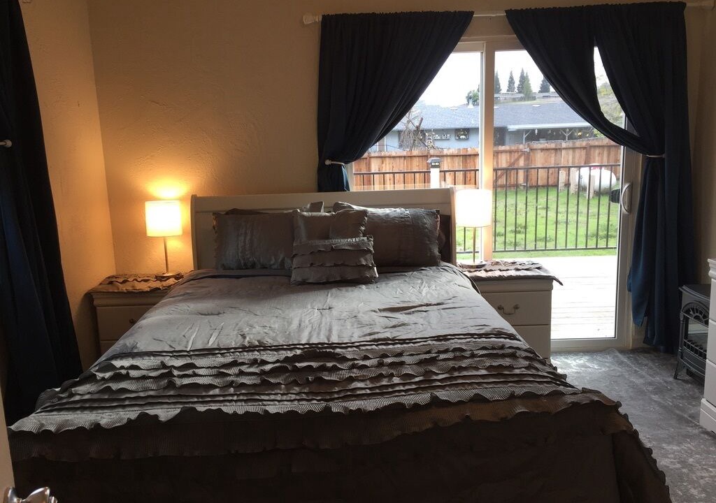 Photo of Bedroom in Lakeport