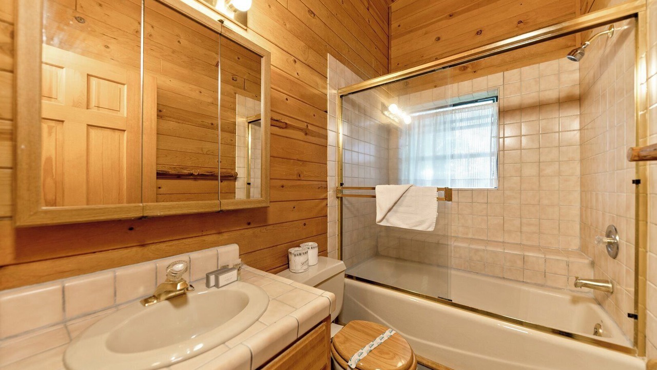 Photo of Bathroom in Tahoe Keys