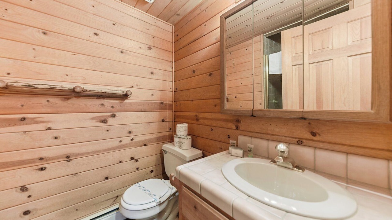 Photo of Bathroom in Tahoe Keys