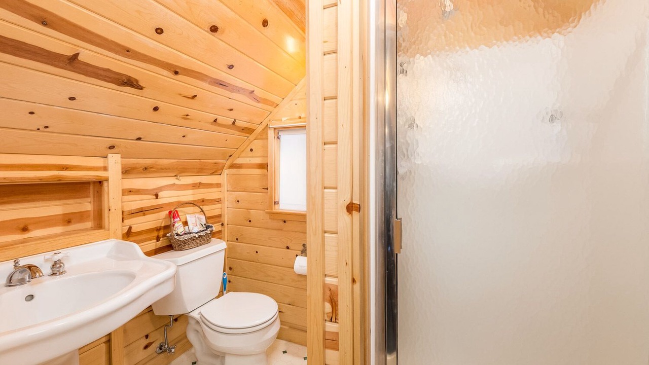 Photo of Bathroom in Camp Connell